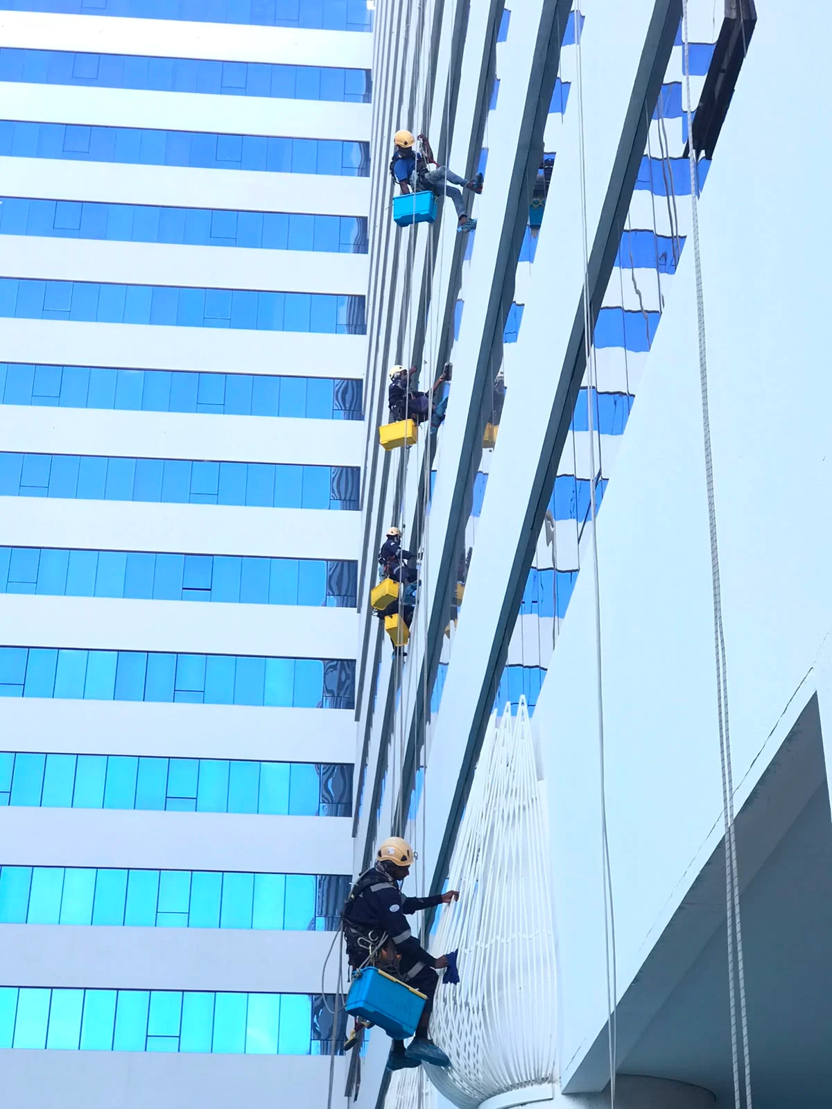 Spring Blue Cleaning Crew Dubai