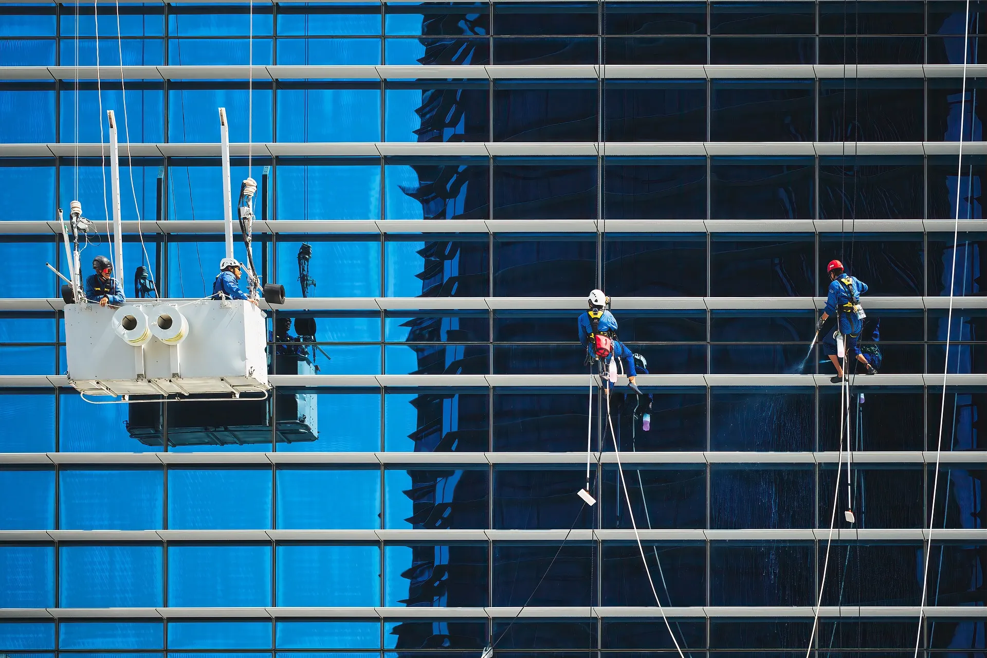 Rope Access Cleaning Dubai Skyscraper